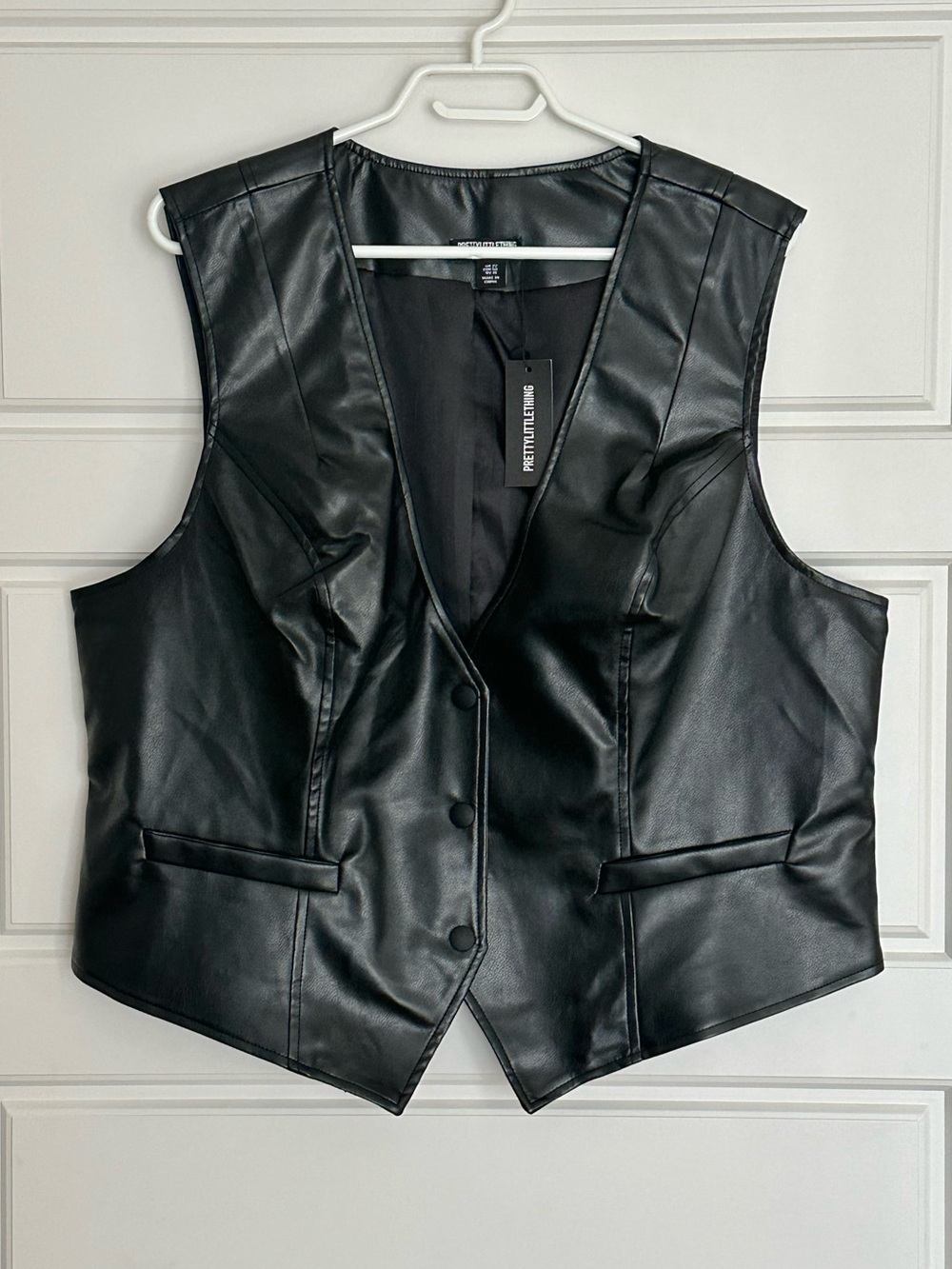NWT Size 18 Pretty Little Thing Plus Black Faux Leather Fitted Vest/Waistcoat.